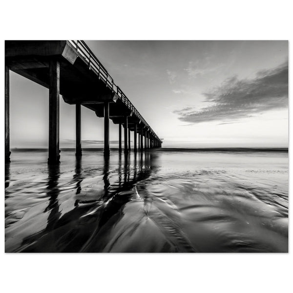black and white photography of a stunning seascape bringing the greatness of nature to personal spaces.